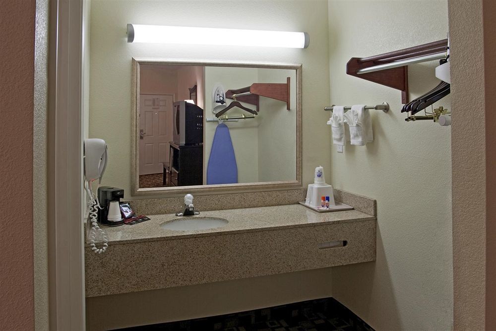 Americas Best Value Inn Byhalia Cameră foto